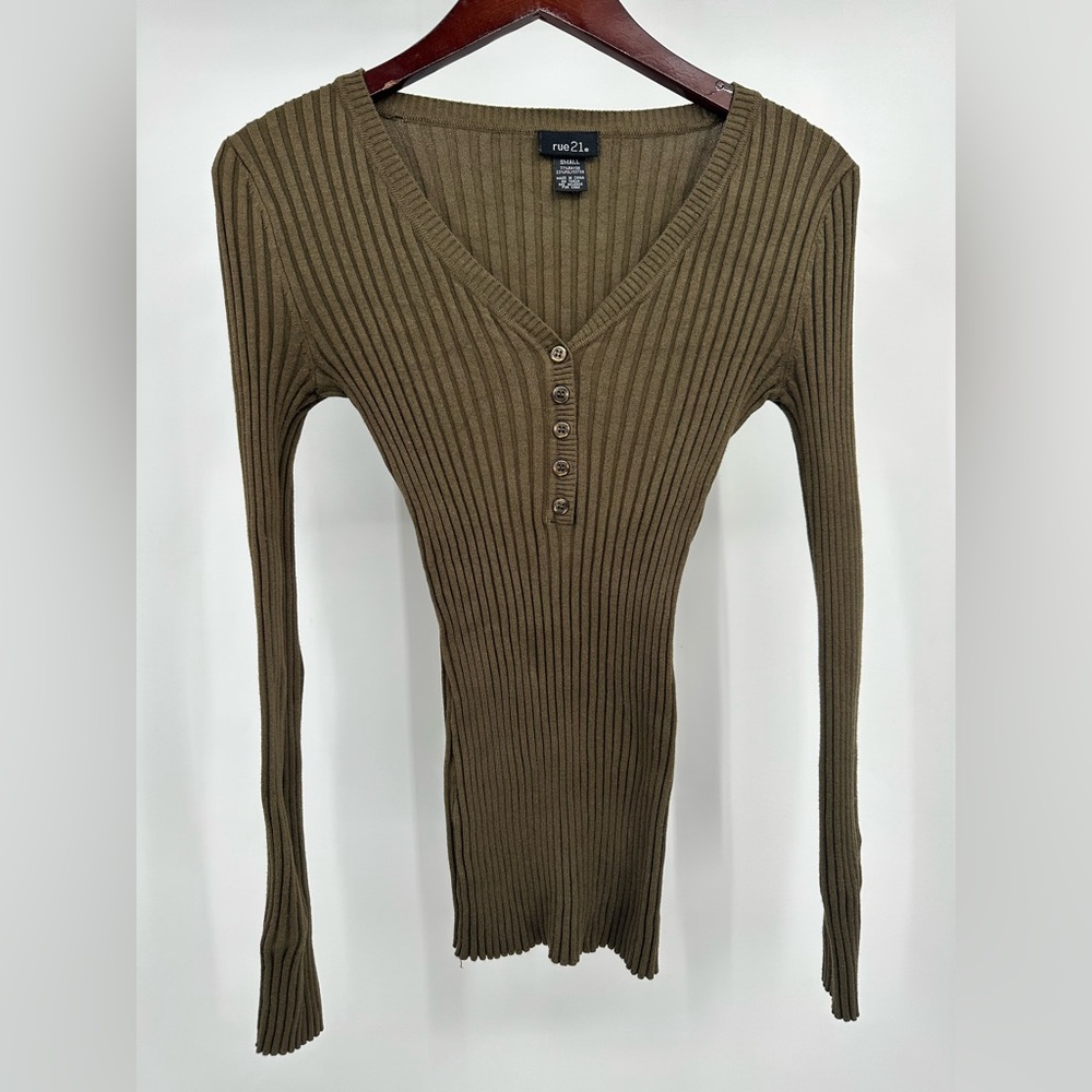 Rue21 Green Ribbed Long Sleeve Blouse - Picture 1 of 3